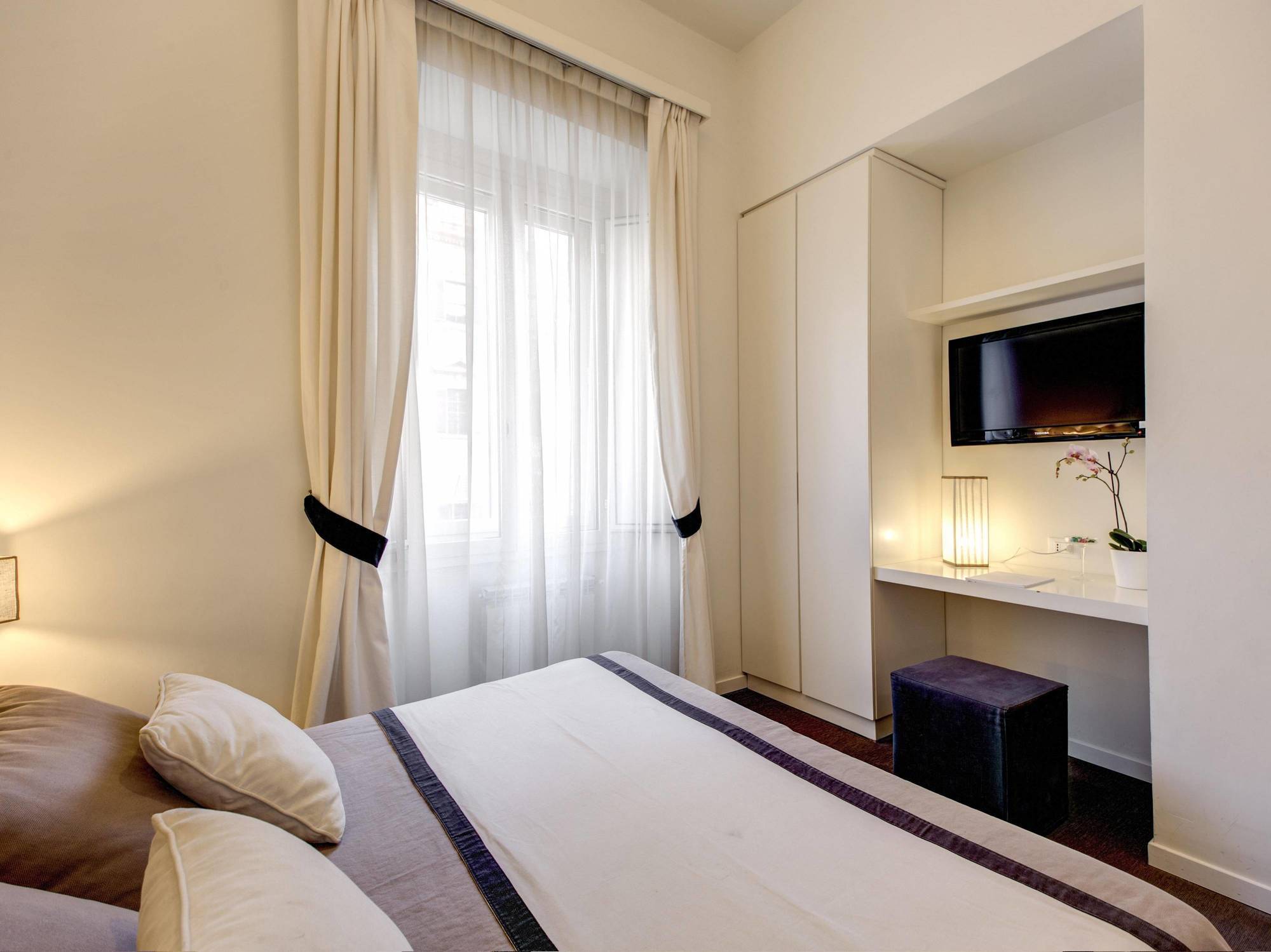 Residenza Bourbon Hotel Rome Exterior photo